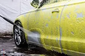 Yellow Snow Foam Shiny Garage 4.webp